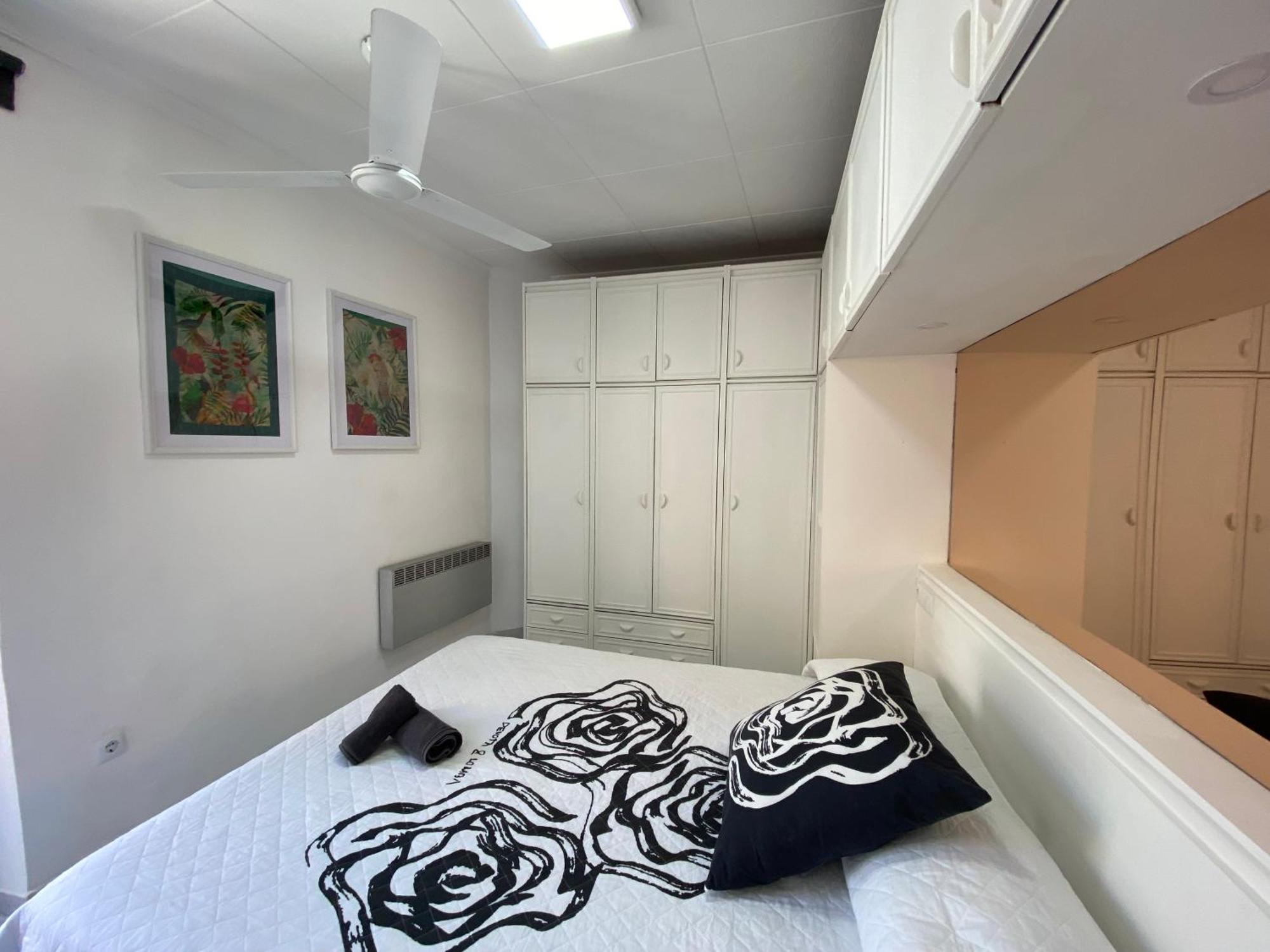 Apartaments Portbou Costa Brava Exterior foto
